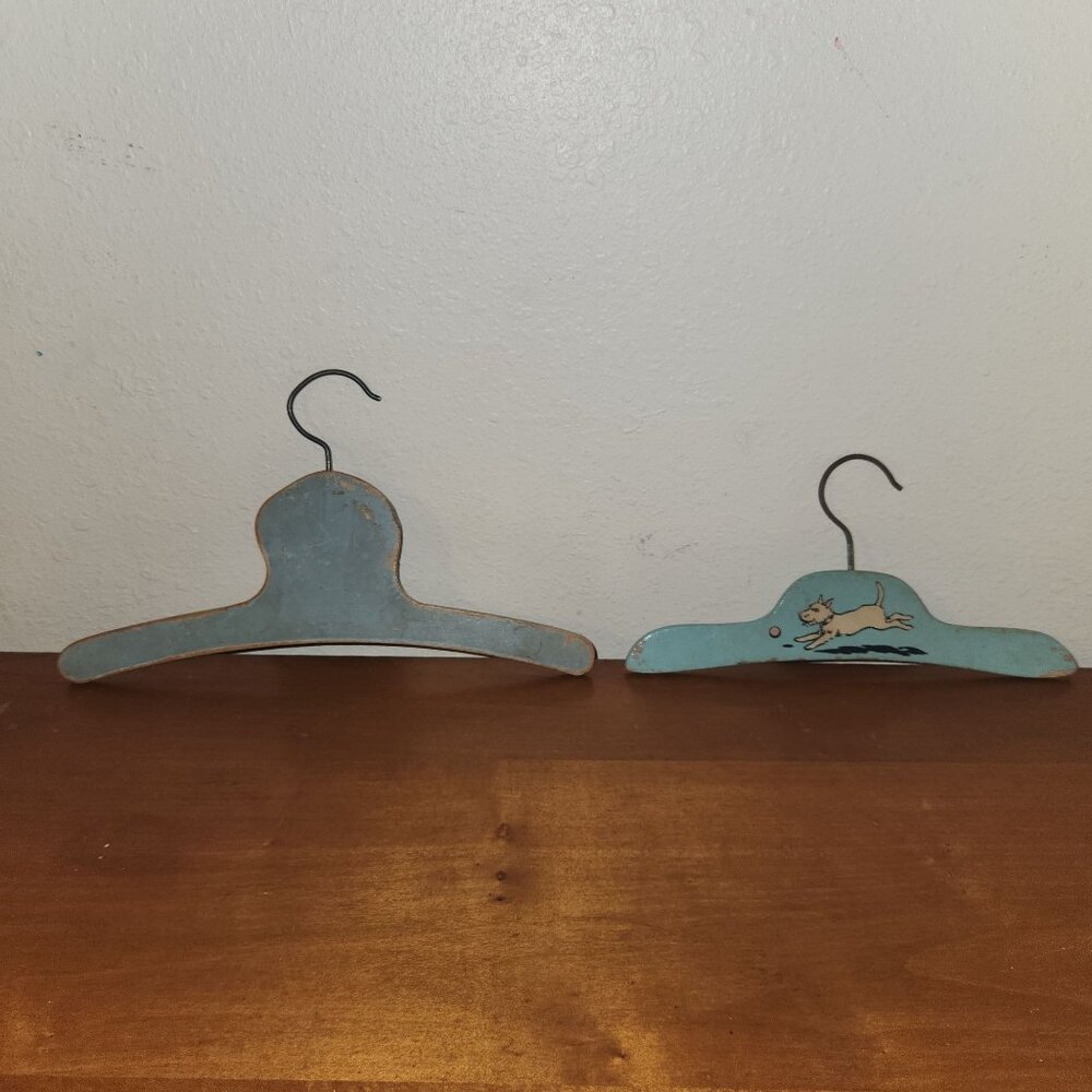 Vintage Wooden Childrens Hangers With Dog Design & Metal Hooks